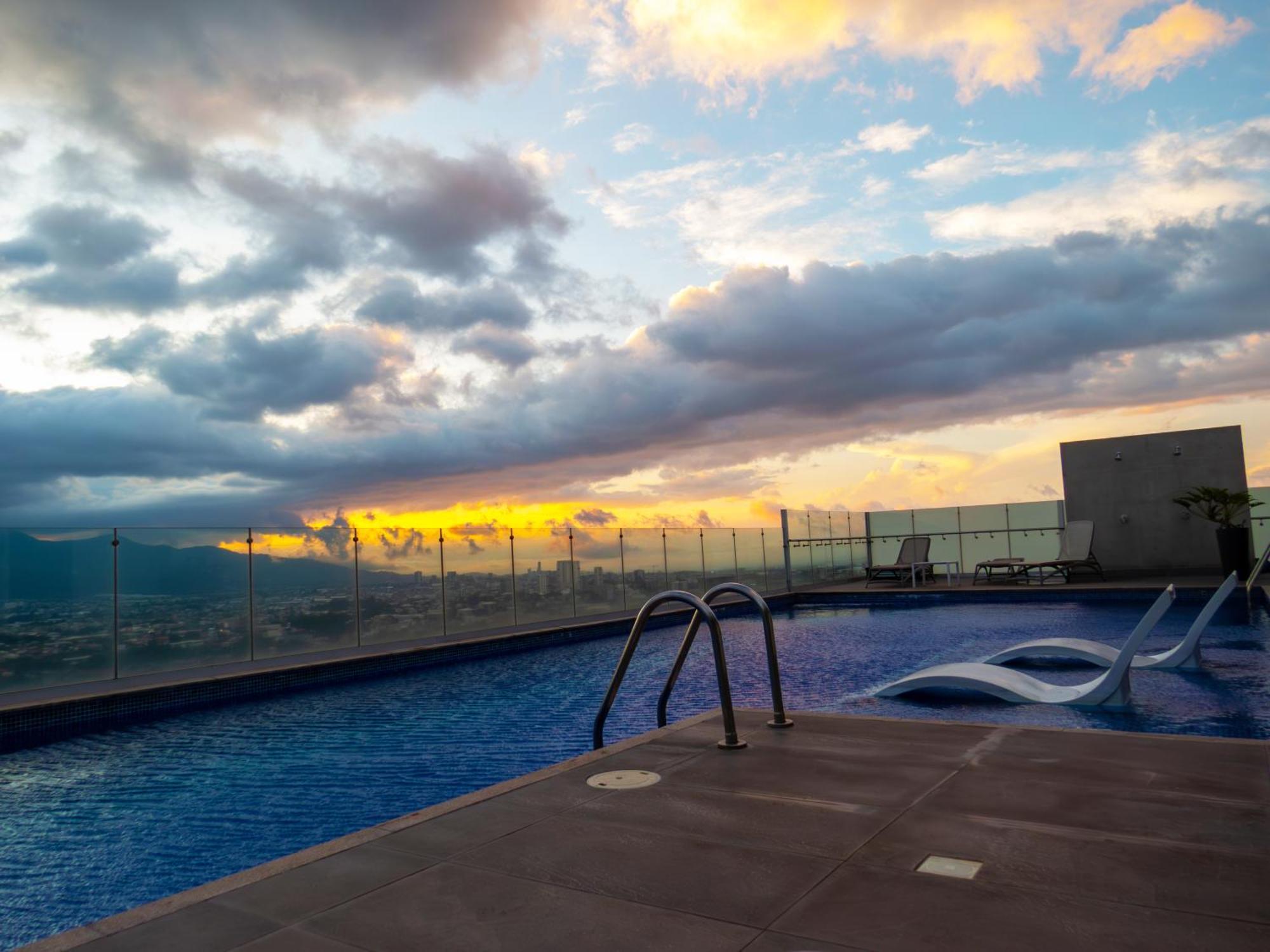 Ifreses, Study Full Equipped Whith Pool, Air- Conditioning, Spectacular View Of The City, Parking With Additional Payment Curridabat Exterior foto